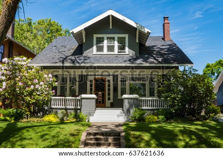 Classic craftsman house in Portland, Oregon Royalty-Free Stock Photo #637621636