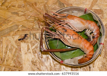 shrimp in basket,