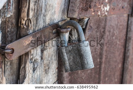 the old lock on the barn, selective focus
