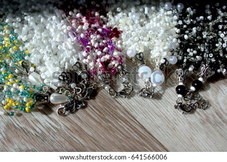 Bead jewelery. 