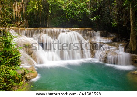 Huai Mae Kamin - The waterfall is located on Srinakarin Dam National Park