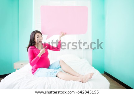 beauty pregnancy woman take speech bubble on the bed