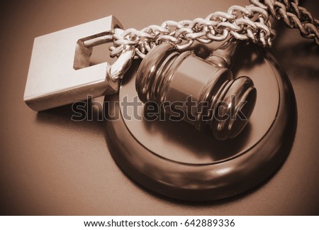 Non-independent justice concept Royalty-Free Stock Photo #642889336