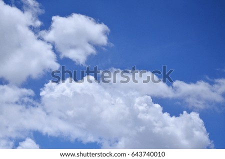 Tiny clouds On the blue sky bright blue Feel Driving dynamically