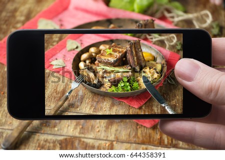 Pork ribs (Mobile photo)