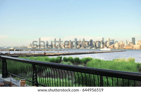 City: Hudson River Viewing From New Jersey. Skyline of New York City, USA.