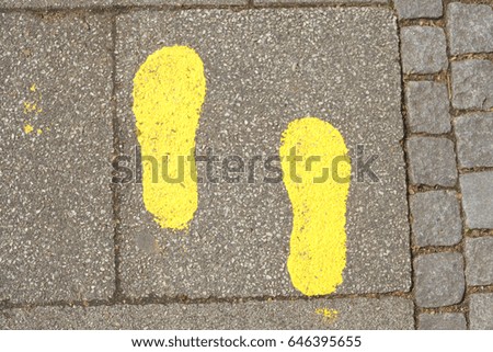 Yellow Street Mark Footprints