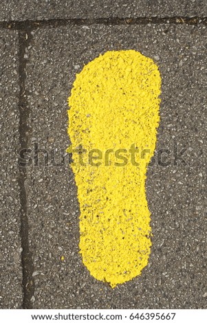 Yellow Street Mark Footprints