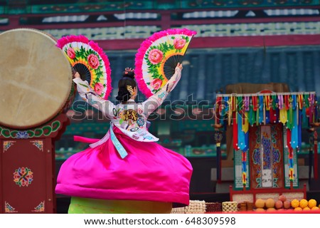 Korean traditional dance Royalty-Free Stock Photo #648309598