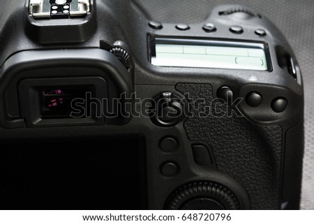 digital SLR camera
