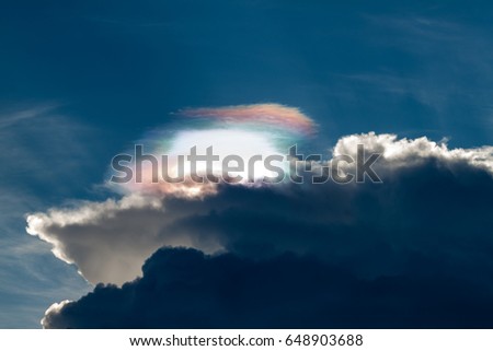Rainbow light on the horizon