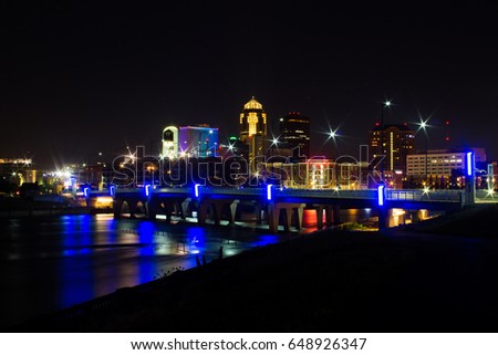 Downtown Des Moines at Night. 