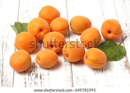 Fresh ripe apricots 