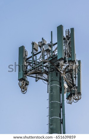 Cell Tower structure to enhance cellular network communications