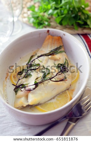 Baked halibut with oranges