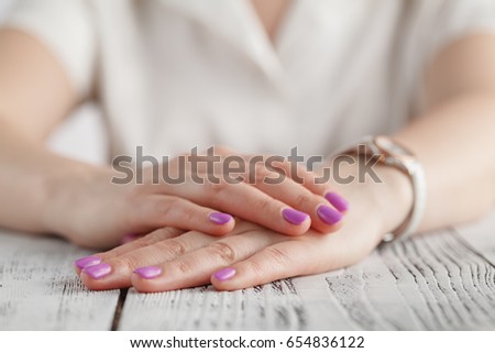 Serenity manicure 