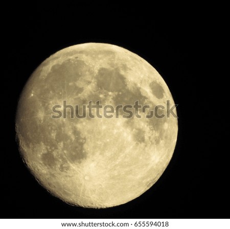 The full moon 97%. Picture taken at night from the Northern Hemisphere