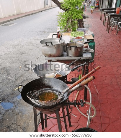 Amazing thailand, cooking on footpath at Bangkok,Thailand