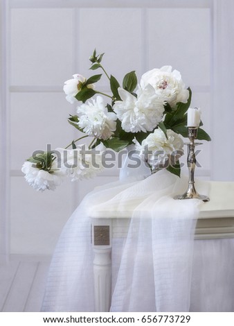 Still life with white peonies