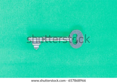 key silver on green background.