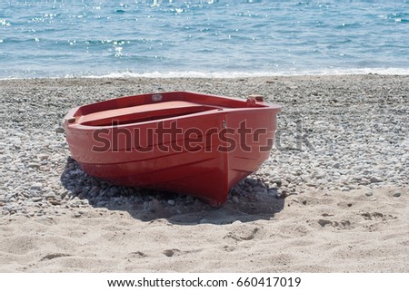 Boat on the beach...
