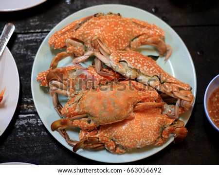 Steaming steamed crab and seafood sauce food.selective focus.