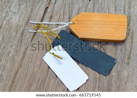 paper label on wooden background