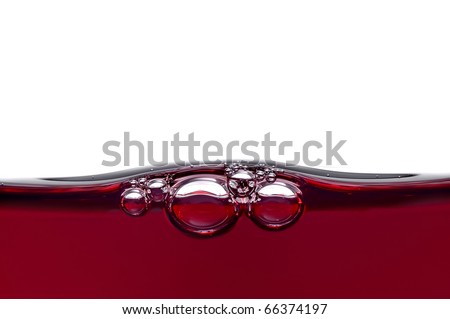 bubbles in red wine