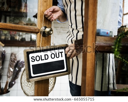 Sold out consumer commercial retail shop