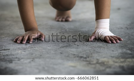 Hand injuried but never give up Royalty-Free Stock Photo #666062851