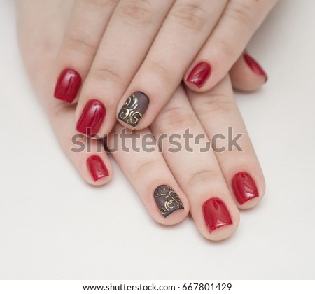 nails red Royalty-Free Stock Photo #667801429