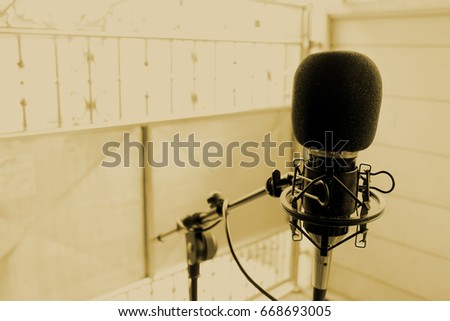 mic music 
Mic condenser For Studio Recording Studio