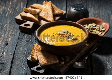 pumpkin soup with toasts, horizontal