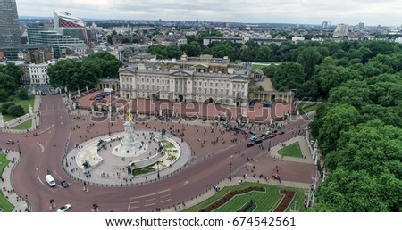 Aerial view of Buckingham Palace in London Royalty-Free Stock Photo #674542561