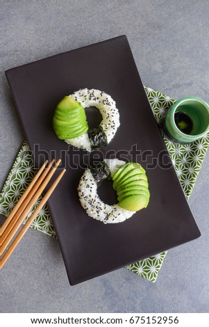 Delicious and healthy homemade vegetarian meal / Sushi Donut / Easy to prepare with fresh ingredients.