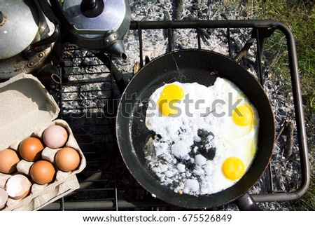 At the stake in the woods fried eggs