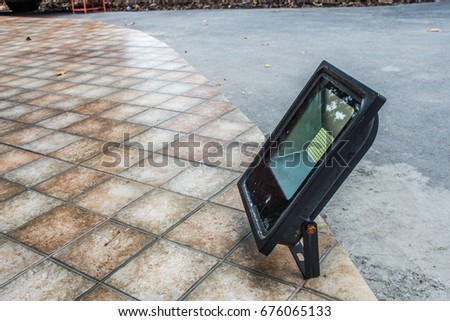 Outdoor spotlight are durable in both sun and rain for outdoor use.