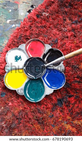 paint brush and palette image