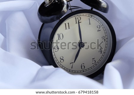 alarm clock 