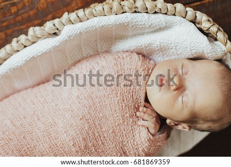 newborn baby sleeping, happy little family, newborn pictures, newborn photography, little girl