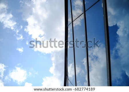 Sky reflection and mirror facade 