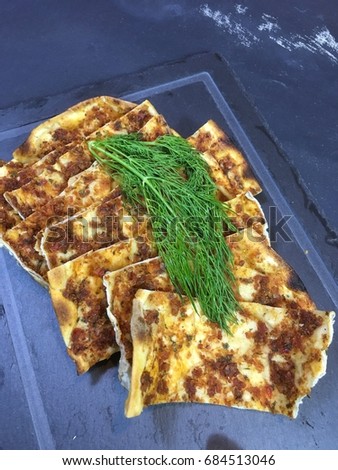 pita bread with meat, minced unit isolate