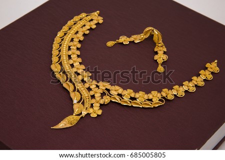 Fashionable Leaf Design gold necklace with Earrings Royalty-Free Stock Photo #685005805