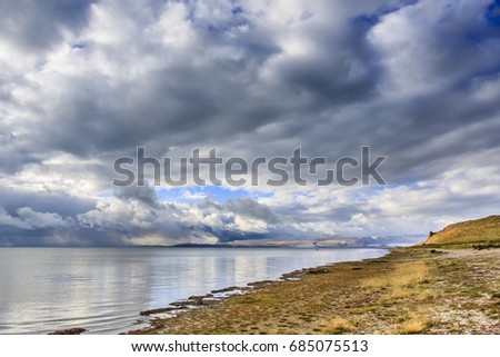 Lake with sky at Tibet