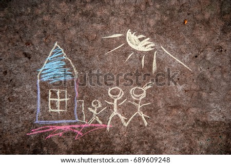 Child's drawing house chalk