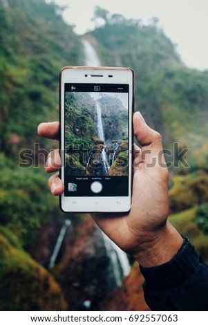 Photo waterfall in the phone camera