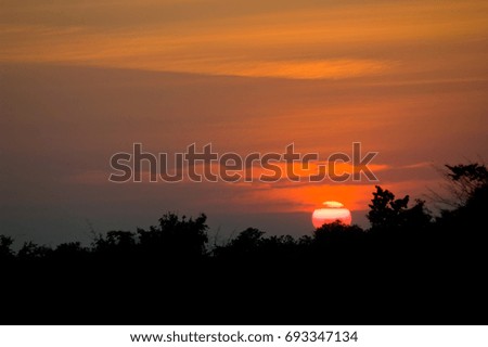 sunset / sunrise / sky
