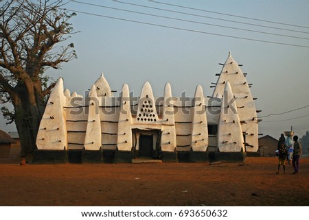 Mosque Larabanga - North Ghana Royalty-Free Stock Photo #693650632