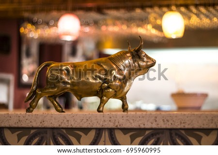Small brass bull statue model