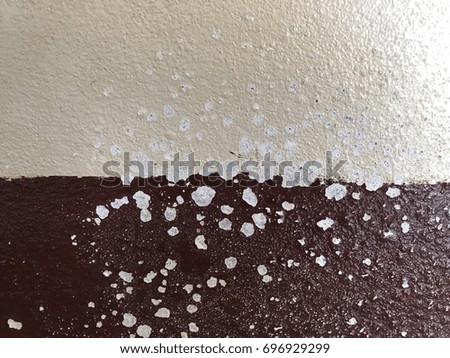 Peeling wall
